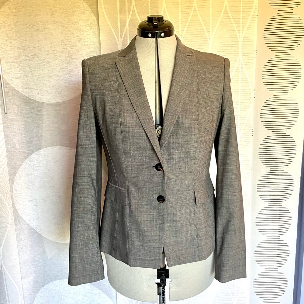 BOSS gray 2 button blazer with front flap pockets